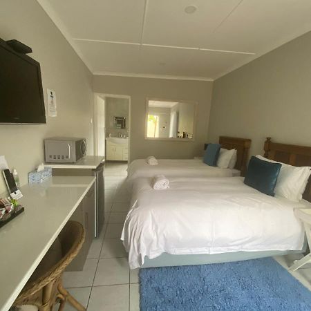 Busa Guest House 东伦敦 外观 照片